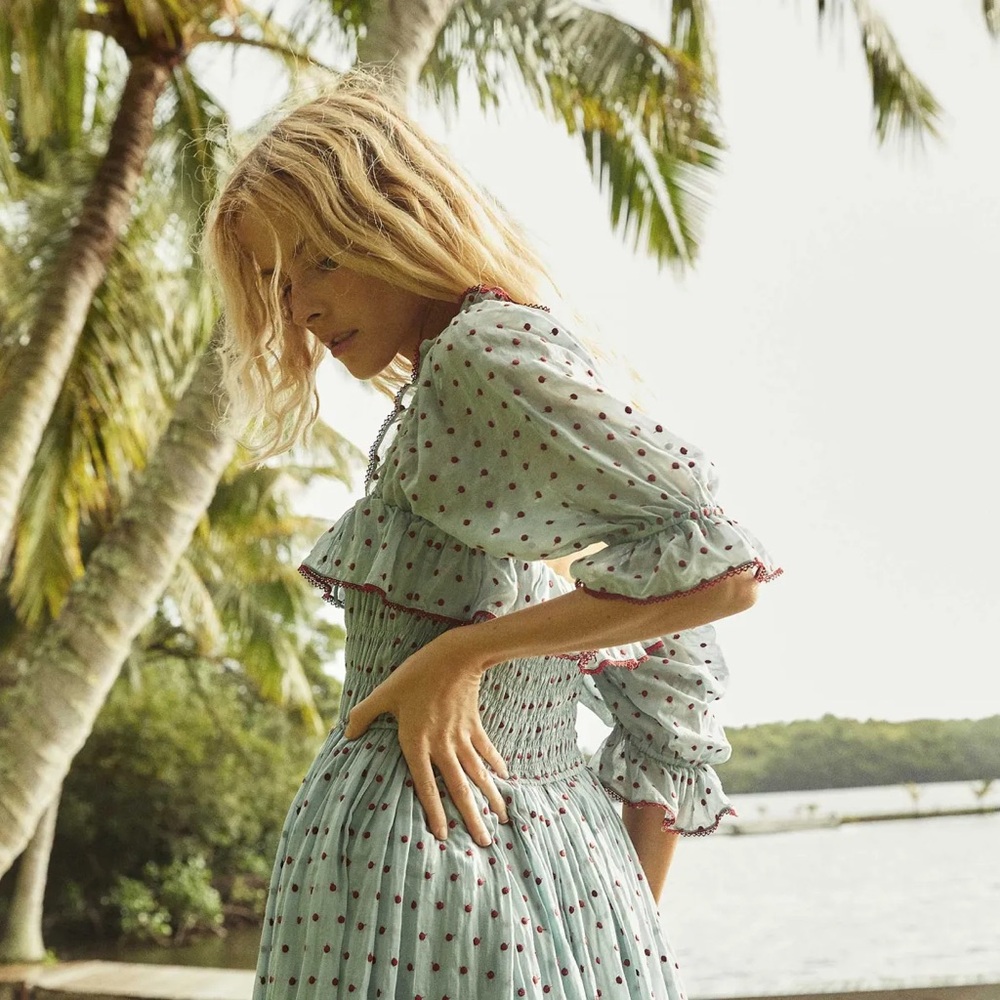 Dōen Sol Dress in Azure Swiss Dot - Picture 5 of 12